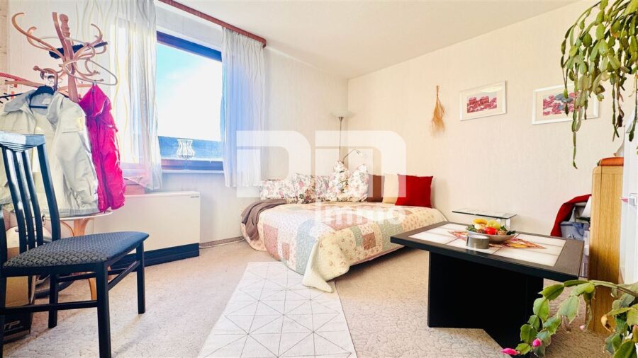 Ein-bis Zweifamilienhaus mit Anbauten auf 1.250 m² Traumgrundstück mit Panoramablick - Bestand EG Gästezimmer / Esszimmer